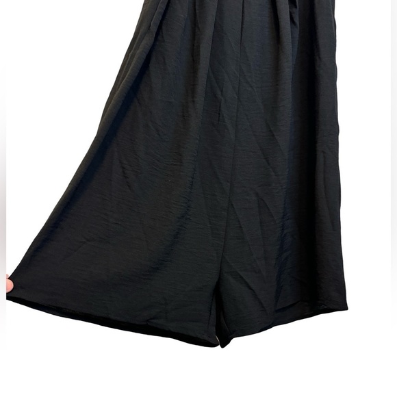 Emery Rose Black Sleeve Short Romper Size S NWT ☀️ - Picture 5 of 16